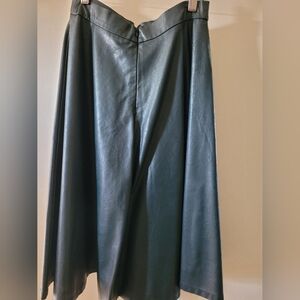 Gorgeous A-Line FAUX LEATHER Green Midi Skirt